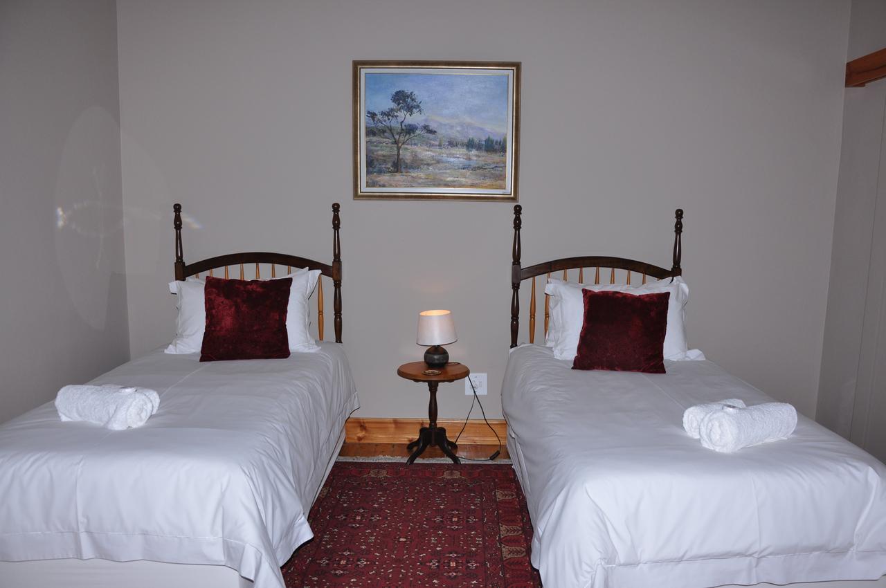 Berg En Dal Guesthouse Villiersdorp Esterno foto